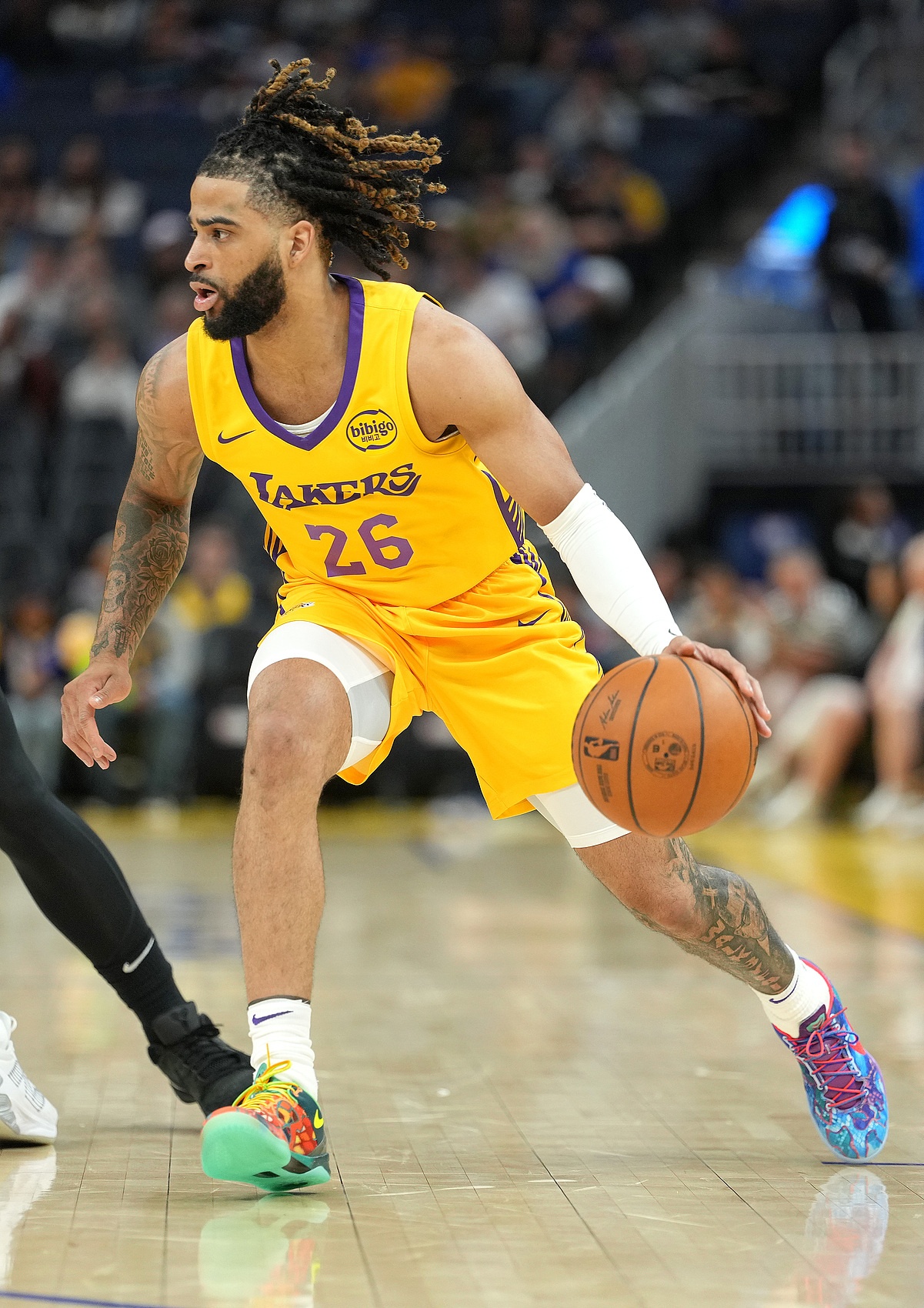 开云-高效替补！RJ-戴维斯11投6中&amp;三分5中3 得到17分3助攻