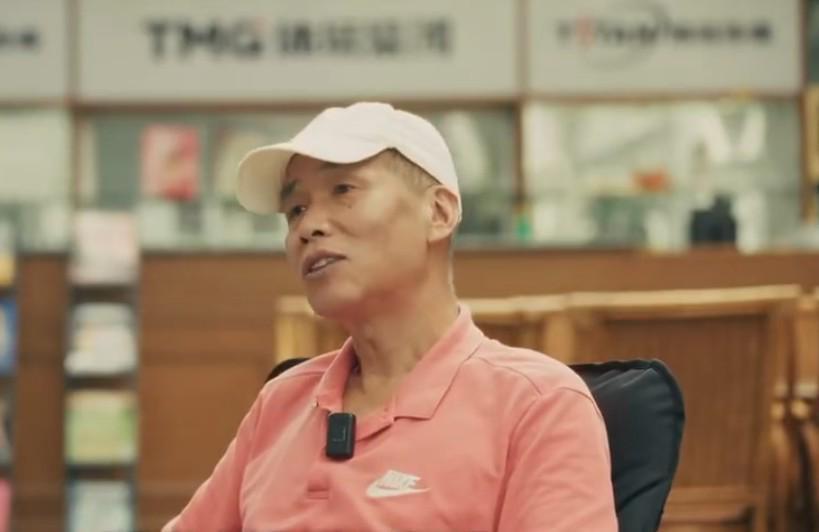 开云APP-马德兴谈国足选帅：土帅会面临巨大压力，现阶段外教更合适